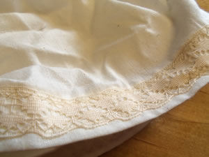 Lace detail on muslin smaller snood